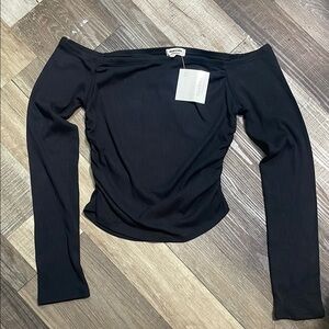 Heart & Hips Black Asymmetrical Fitted Long Sleeve Blouse‎